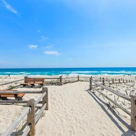 *3rd to Beach*Summer Weeks Available: *Clean*Updtdvictorian*Across Veterans Park