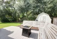 Charming in Charleston - Close to Downtown & Folly Beach 레그 몰 공원 주변 호텔