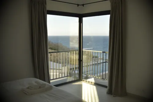 Villa Pieds Dans L'eau, Appartement Rdc, Piscine Jacuzzi Partagés Hotels in Calvi