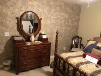 Upstairs Private Room Full Bath 15 Mins From Down Town Nashville. No extra fees