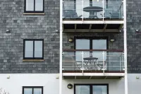 1st Floor Apartment With Outstanding Sea Views With Access To Look-Out Platform