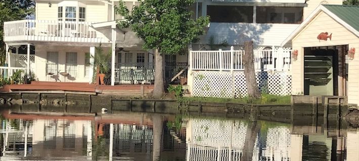 Great views of the New River close to Savannah and Hilton Head. Hotels in Jasper County