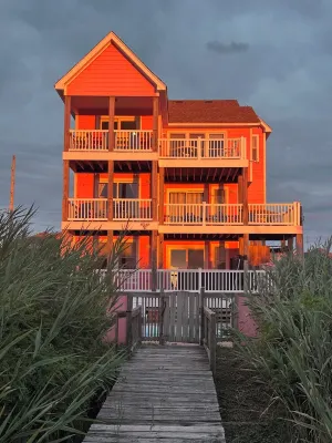 Amazing Sound Front, Ocean View Home with Pool, Spa and Dock