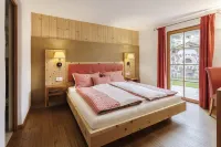 Centrally located, family-friendly apartment in the middle of the Dolomites