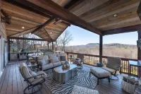 The High House - an amazing 5 STAR LUXE mountain retreat in Highlands/Cashiers