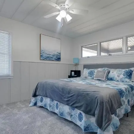 Lake Norfork View & Access in a Spacious Oasis, Sleeps 14, Near Mountain Home!