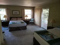Trout Farm ponds, wildlife corridor on creek and river - a perfect getaway