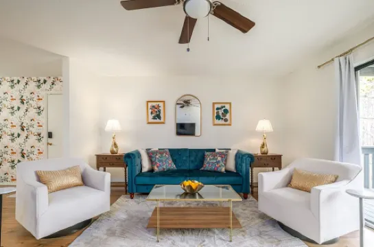 Heart of Homewood and Minutes from Bham, Samford, UAB - Cozy 2-Bedroom Condo
