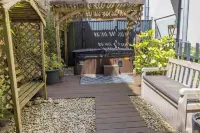 Luxury apartment with beautiful sea views.  Private parking, lift and hot tub.