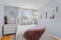 Cozy Asheville Home / Hot Tub / Fire Pit! Discount for week-long stays! Hotels near Sweeten Creek Rd