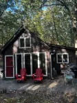Rising Fawn Barn Guesthouse in the Woods on Lookout Mountain GA.