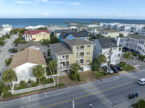 Big and Beautiful Coastal Retreat with a view from the top balcony!!!