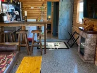 Tom & Jerri's Rustic Cabin located on the lake Hotels in Brown County