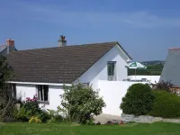 Beautiful spacious, split-level house near Fowey, heated swimming pool, hot tub