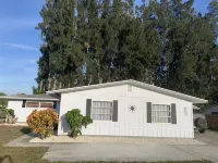 Dogs and Cats Friendly Renovated Duplex 5 Min Drive from the Beach