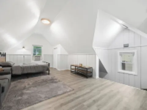 Cozy Studio with reading nook Hotels in White Plains