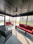 Newly Built Cedarpoint Cottage -Cozy and Relaxing on Jessie Lake -Pet Friendly