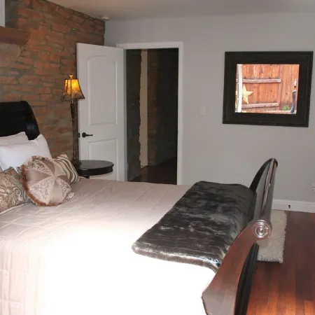 Luxury Homebase in Downtown Boulder