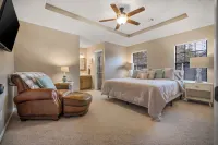Cozy Cove-Cute 3BR in Town