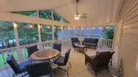 Lakefront ~ Boat ~ Kayaks ~ Fire Pit ~ Private Dock