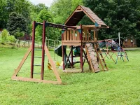 CREEKSIDE CABINS  - CHIPMUNK