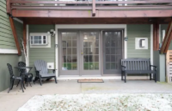 A Topnotch Stowe Experience - Stowe Condo with Free Resort Pool & Hot Tub