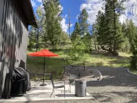 Modern Relaxing Escape - The Clancy Cottage Hotels in Clancy