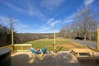 Large Glamper w/ Hot Tub and full bathroom-sleep 6