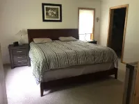 Beautiful home - Great for Road America, golf outings, NFL Draft, or just R&R!