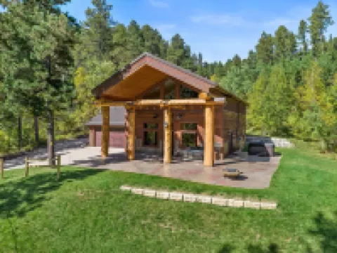 Serene retreat in the Black Hills, AC, Hot Tub, Close to Deadwood