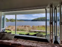 Reimagined Designer Lakehouse in Prime Location