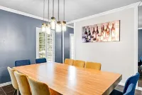 5 BR w/ Pool, close to Six flags, cowboy stadium