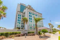 Beach all DAY! ! Lazy river. Gulf front .3 bed/4bath Executive Class Luxury