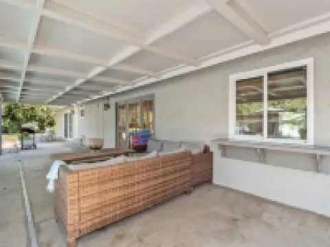 Fresno House - Pool + Arcade Games , Family Friendly!