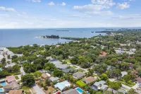 Tarpon Springs Lux. Home Refreshing Pool Near Sunset Beach - Golf & Sponge Docks
