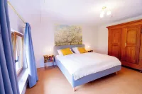 birds-nest holiday home palatian forest balcon wood stove