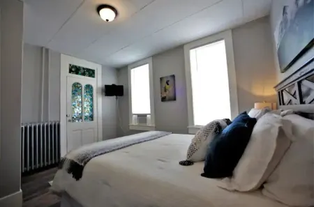 Manitou Apartment 2A Отели в г. Маниту Спрингс