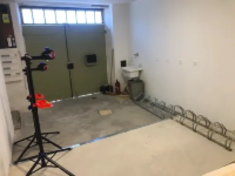 House for 12 cyclists 6 bedrooms with roof terrace