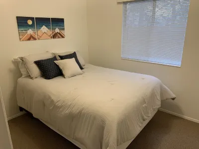 Conveniently located townhome between Cottonwood Canyon’s