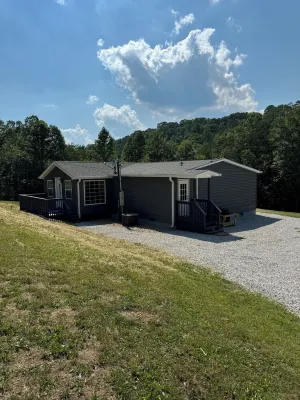Lake Front Property with No Steps & gentle path to water! 3 bed/2 bath