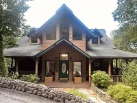 3 level cabin on Mt Mitchell golf course
