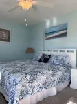 Views! Family Friendly 4 bedroom, sleeps 11, steps to the Beach, Sound or Pool.