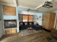 1 bed , 2 bath