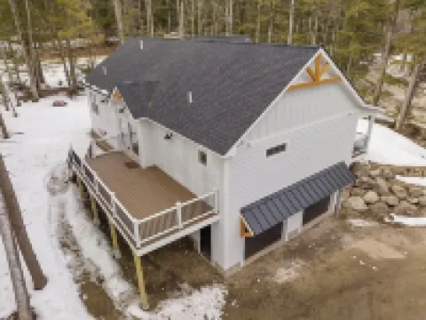 King’s Lodge in Woodstock – Sleeps 9, Family Retreat!