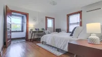 Downtown Charm: Pets Welcome