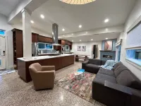 Private Pool Home. 7 Mins to the Beach! Arcade. Perfect Retreat Rain or Shine! - 3-Star