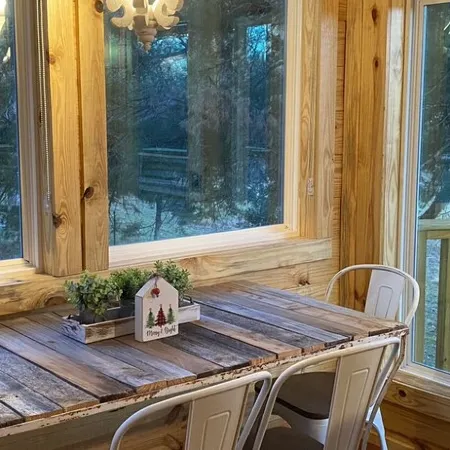 Coach’s Quarters - The Clubhouse - Spend night in the trees!!