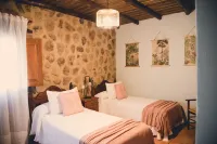 Rural Getaway with Private Pool in the Heart of Extremadura - Perfect for Famili Hotels in Comarca de Tierra de Badajoz