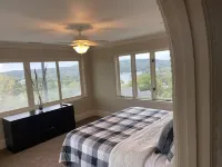 Old Kinderhook Castle in Gated Golf Community of Old Kinderhook Hotel a 