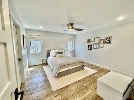 Beautiful Serene Carriage House Apartment